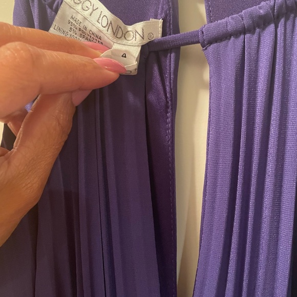 SALE! Summer Soiree - Picture 4 of 5